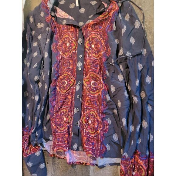 Free People women's blue red patterned button-up long-sleeve shirt - Picture 2 of 5